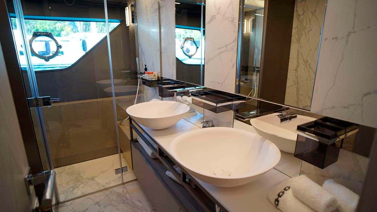Аренда моторной яхты Ferretti 850 Shero в Турции